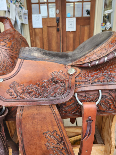 16" Western Saddlery Trail Saddle