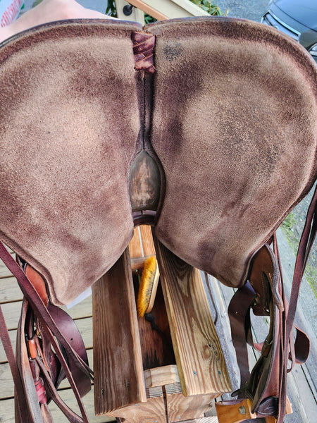 16" Parelli Natural Performer Saddle