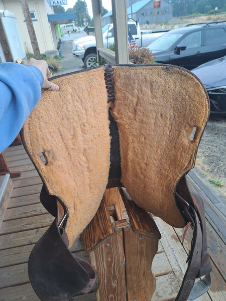14.5" Double J Pozzi Pro Barrel Racing Saddle