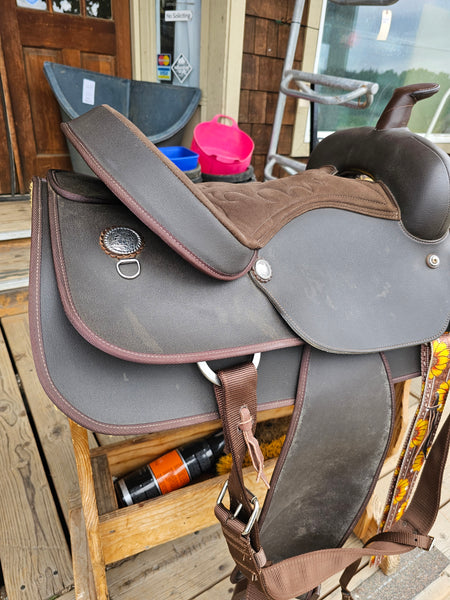 ON TRIAL 15" Wintec Synthetic Western Saddle