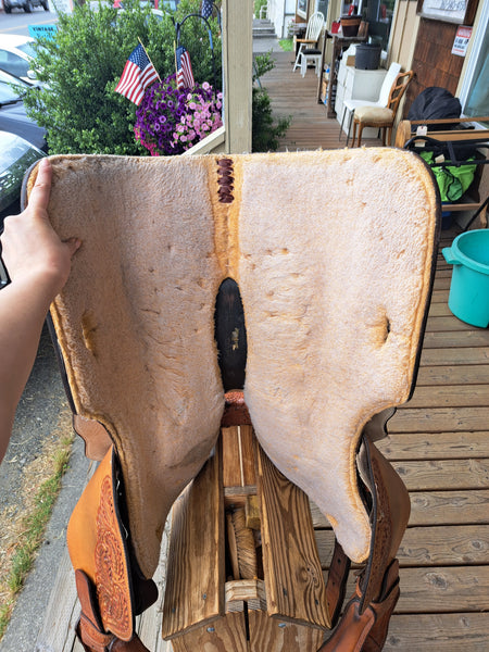 15.5" Big Horn Equitation Saddle