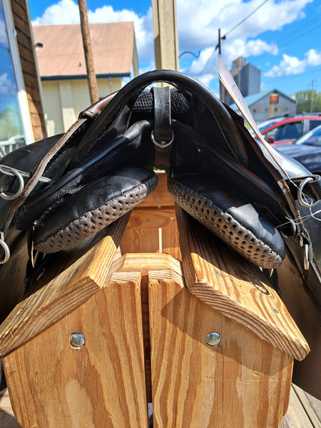 Piccolo (18") Ghost Roma Saddle