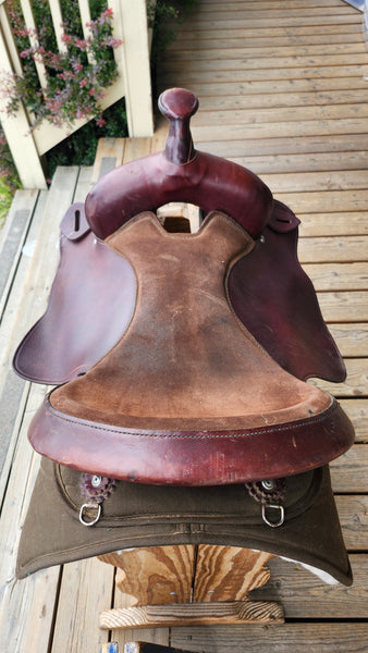 ON TRIAL 17" Fabtron Western Trail Saddle