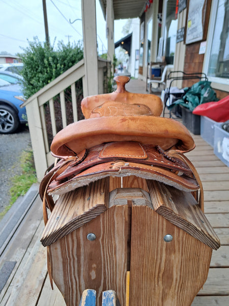 12" Westen Saddle