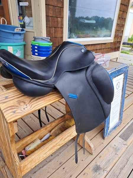 16.5" Hastilow & Sons Highland Cob Dressage Saddle