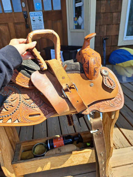 12" Barrel Saddle