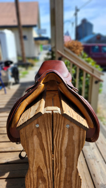 16.5" Pessoa Art Close Contact Saddle