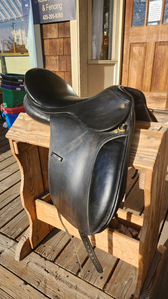 17" Crosby Dressage Saddle