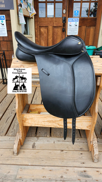 17" Carlyle Dressage Saddle