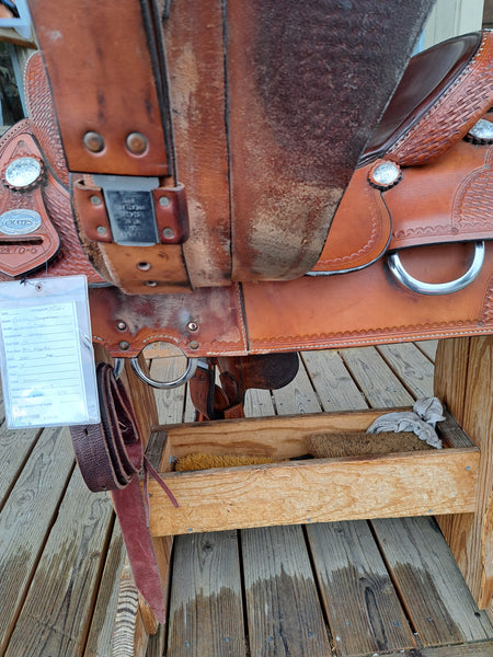 17" Crates Supreme Western Trail Saddle