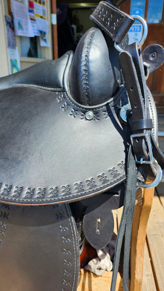 16" Circle Y Alabama Trail Gaiter Western Saddle