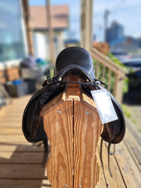 18" Lovatt & Ricketts Ellipse Dressage Saddle