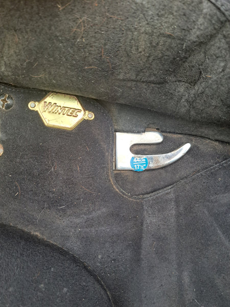 17" Wintec Isabell Dressage Saddle
