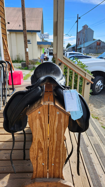 18" Albion Platinum Dressage Saddle