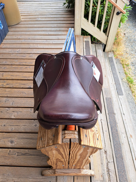 17.5" Dover Circuit Classic II Jumping Saddle
