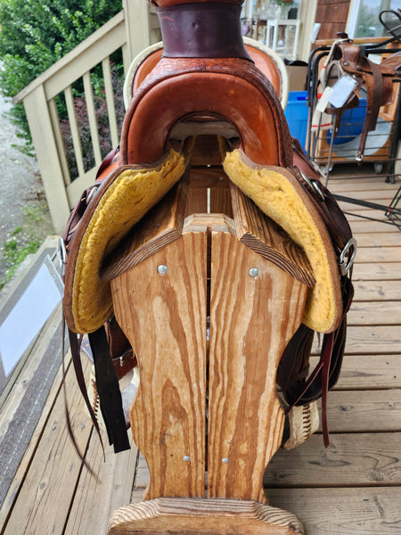 16" Riders Choice Wade Ranch Saddle