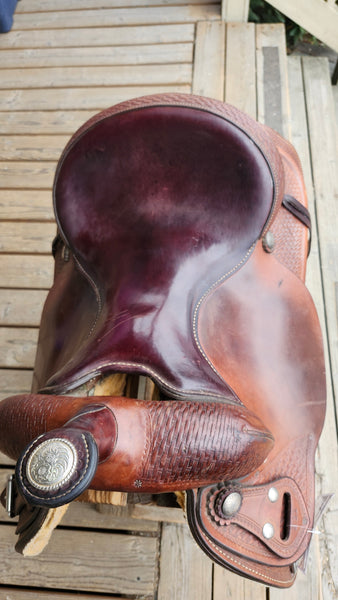 16" Crates Mustang Trail Saddle