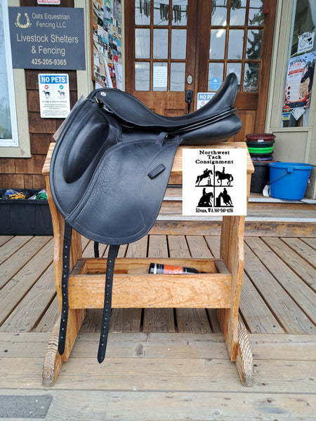 17.5" N2 Cardhu Dressage Saddle