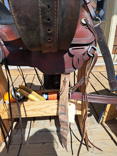 15" Circle Y Omaha Flex2 Western Trail Saddle
