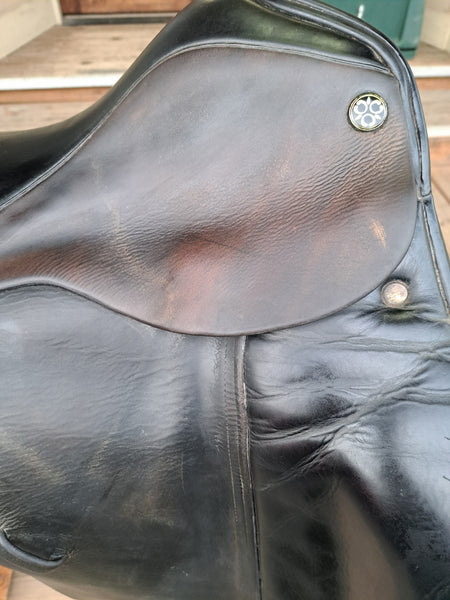18" Trilogy Amadeo Elite Dressage Saddle