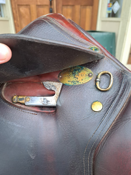 17.5" Dominus Close Contact Saddle