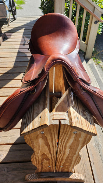 16.5" Harry Dabbs English Saddle