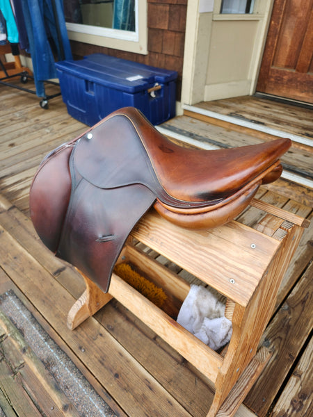 17.5" Childeric All Purpose Saddle