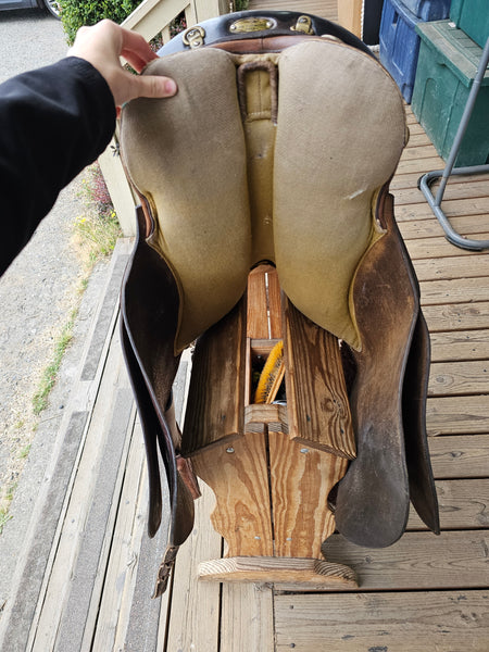 16" Kimberly Poley Australian Stock Saddle Package