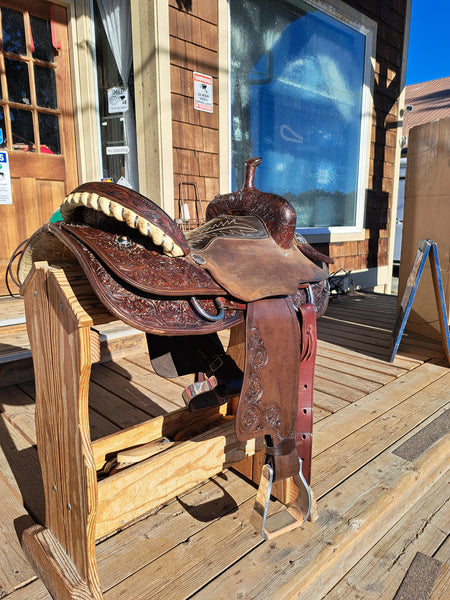 ON TRIAL 16" Master Saddles Barrel All Around Saddle