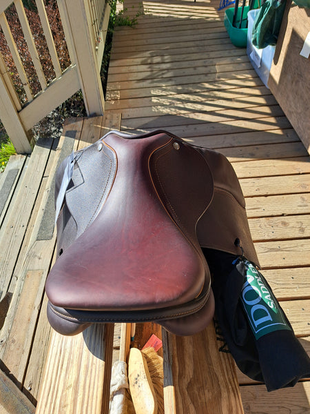 14" Dover Circuit Close Contact Jump Saddle