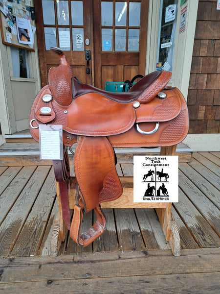 17" Crates Supreme Western Trail Saddle