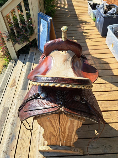 16" Barrel Racing Saddle
