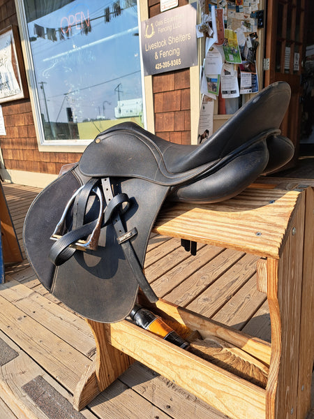 17.5" Wintec All Purpose English Saddle
