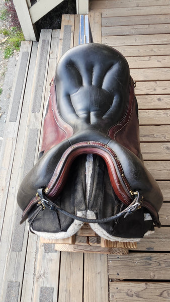 16" Ortho-Flex Endurance Saddle w/ Skito Booties