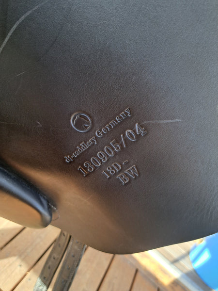 18" DT Saddlery Butterfly Dressage Saddle