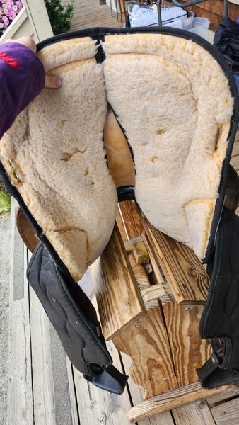 14" Big Horn Synthetic Saddle