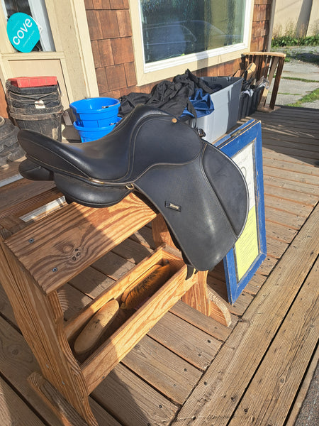 15" Wintec All Purpose Saddle