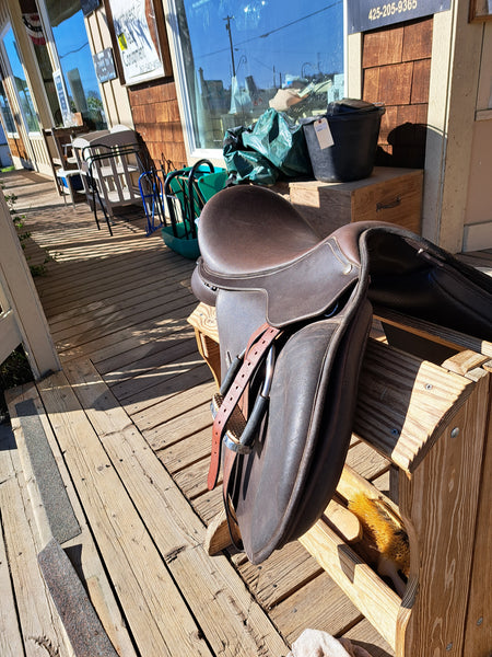 17" Wintec 500 All Purpose English Saddle
