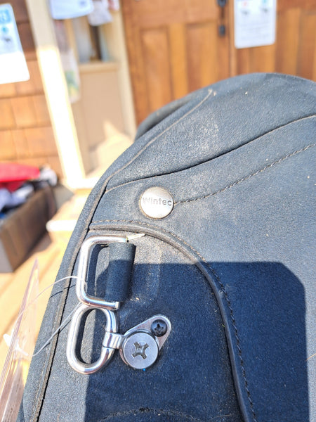 18" Wintec Pro Endurance Saddle Package