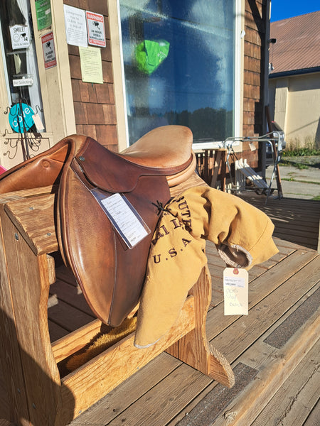 17" Butet Close Contact Jump Saddle