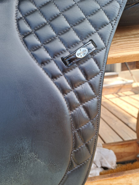 18" Mac Rider Exclusive Dressage Saddle
