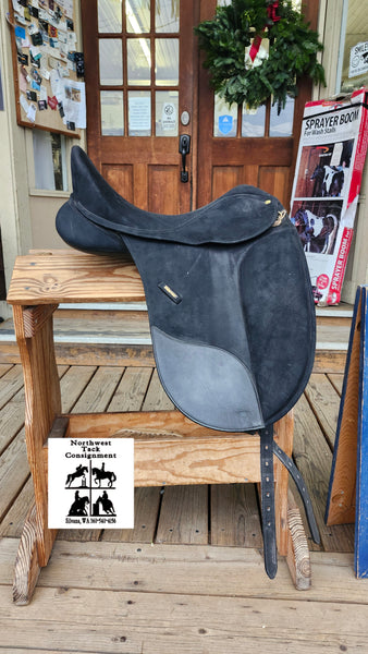 17.5" Wintec Isabell Werth Dressage Saddle