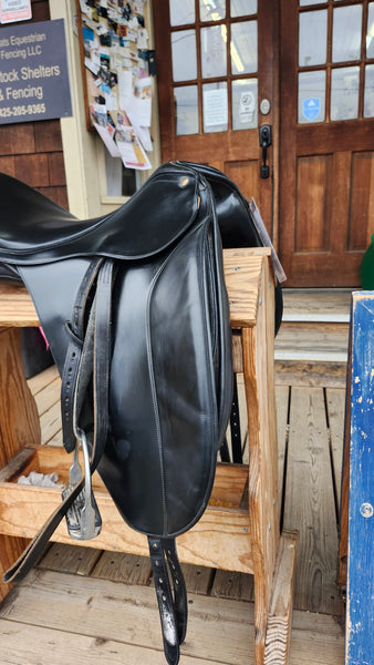17.5" Bates Caprilli Dressage Saddle
