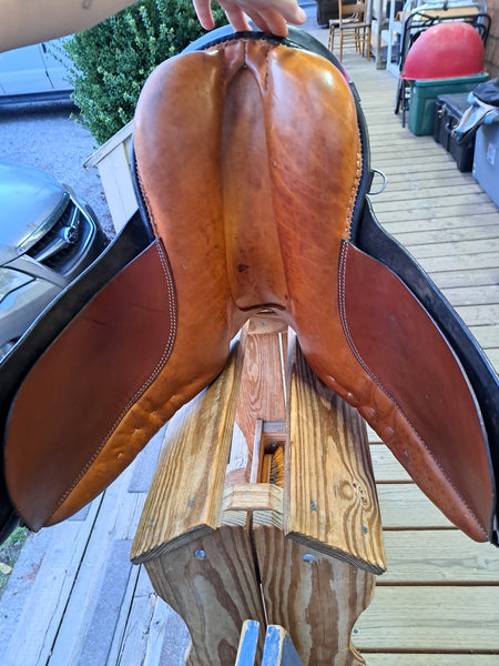 16.5 Stubben Tristan Dressage Saddle