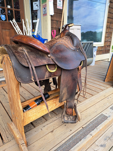 16" Hereford Roughout Roper Saddle