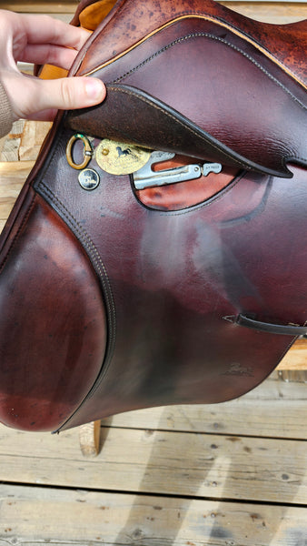 17.5" State Line Tack Harry Dabbs Close Contact Jump Saddle