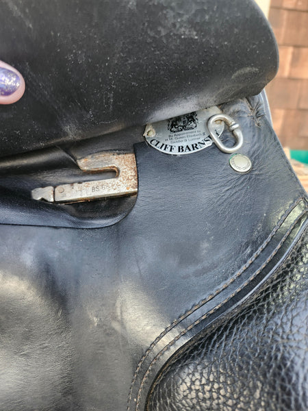 18" Barnsby Special Crown Dressage Saddle