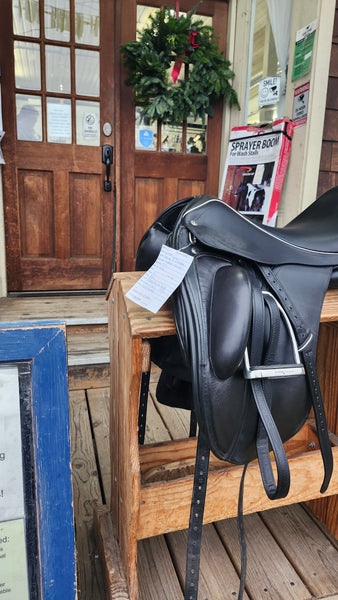 17.5" Custom Gemini R Dressage Saddle