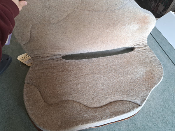 27.5" Crest Ridge Spinal Relief Western Pad