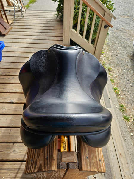 17" NSC Monoflap Dressage Saddle